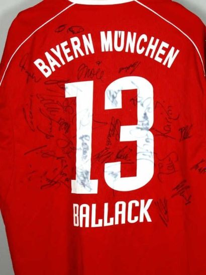 FOOTBALL. Maillot de football ayant appartenu...