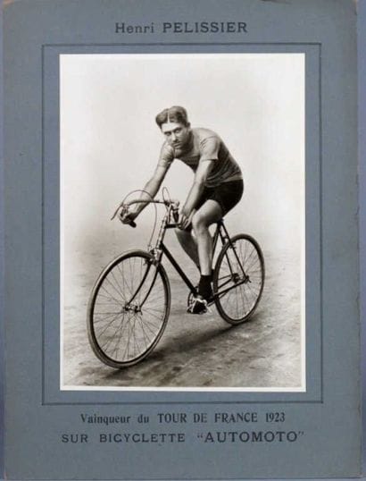 CYCLISME. Phographie en noir et blanc montée...