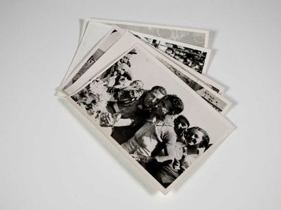 CYCLISME. Ensemble de cinq photographies...