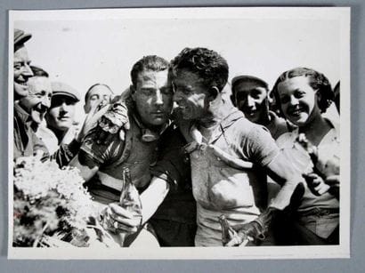 CYCLISME. Ensemble de cinq photographies...