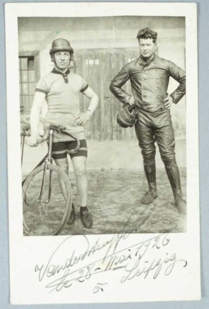 CYCLISME. Archives photographiques du coureur...