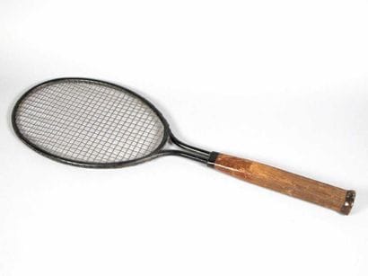 TENNIS. Trois raquettes Dayton Co. Inc. en...