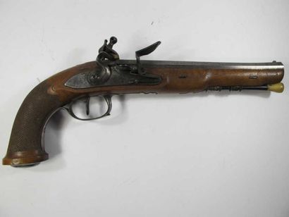 Paire de pistolets à silex d'officier. Canons...