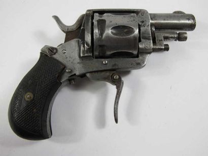 Revolver Bull Dog six coups, calibre 320....