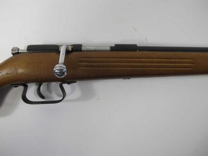 Carabine à verrou un coup, calibre 9 mm....