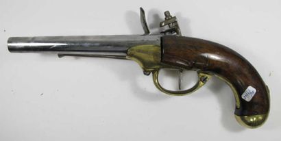 Pistolet d'arçon modèle 1777. Coffre gravé...