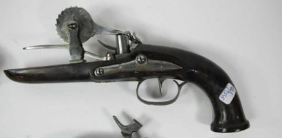 Pistolet éprouvette à silex. Garnitures en...