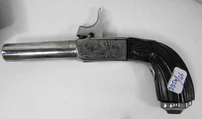 Pistolet à coffre à percussion. Canon rond,...