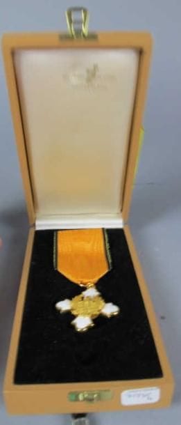 GRÈCE
ORDRE ROYAL DU PHENIX. Etoile de chevalier....