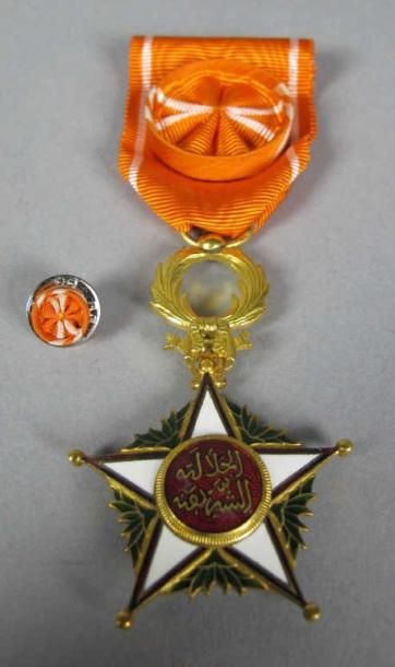 MAROC
ORDRE DU OUISSAM ALAOUITE. Etoile d'officier....