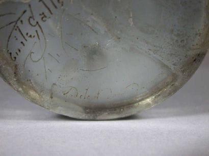 GALLÉ Émile (1846-1904)
Vase ovoïde sur talon...