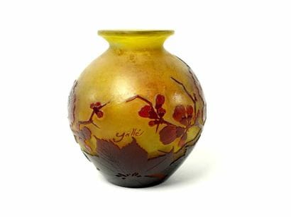 Etablissements GALLE Vase sphérique à col...