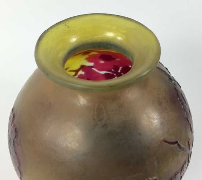 Etablissements GALLE Vase sphérique à col...