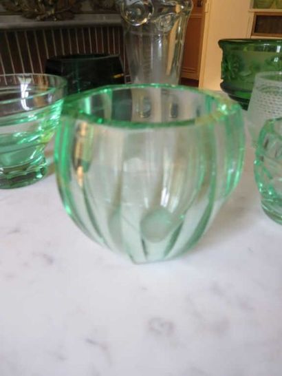 DAUM France
Vase ovoïde octogonal en verre...