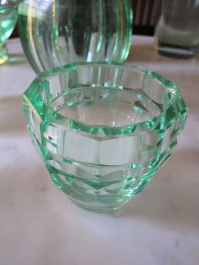 DAUM France
Vase miniature dodécagonal en...