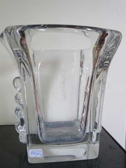 DAUM France. Travail attribué à Pierre d'Avesne.
Vase...
