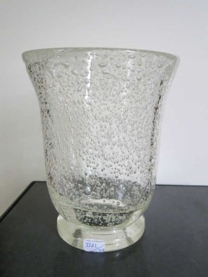DAUM France
Vase tulipe légèrement étranglé...