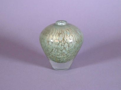 NOVARO Jean Claude (1943)
Vase ovoïde à inclusions...