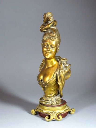 BRUGNOEL V
Buste de dame en bronze anciennement...