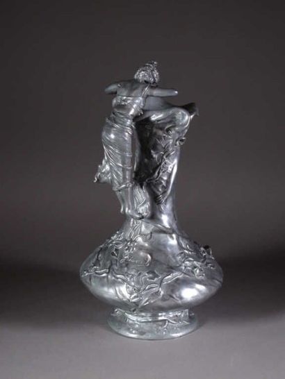 GRISARD
Désiré Vase à une anse.