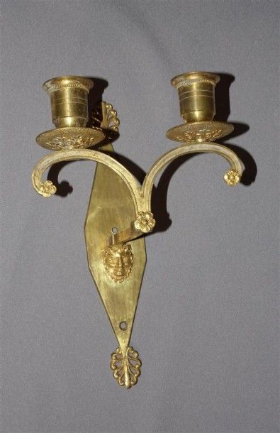 Paire d'appliques à deux bras de lumière...
