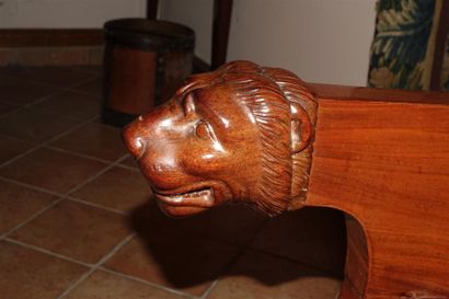 Fauteuil de bureau en acajou et placage d'acajou,...