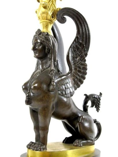 Paire de candélabres en bronze doré et bronze...
