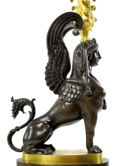 Paire de candélabres en bronze doré et bronze...