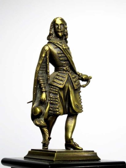Paire de sujets en bronze doré sur leur socle...