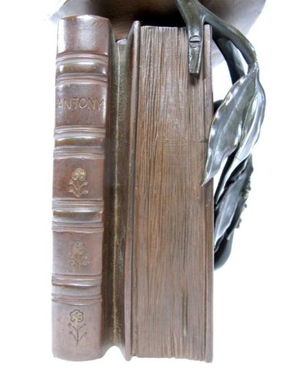 MADRASSI (1848-1919) 
Buste d'Alexandre Dumas,...