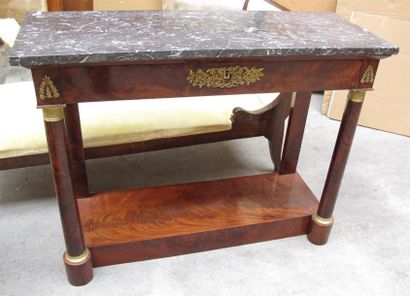 Console rectangulaire en acajou et placage...