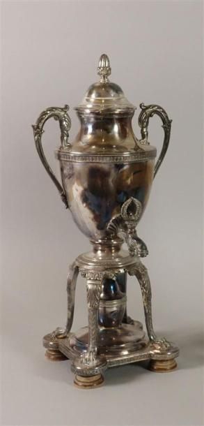 Samovar quadripode en métal argenté à décor...