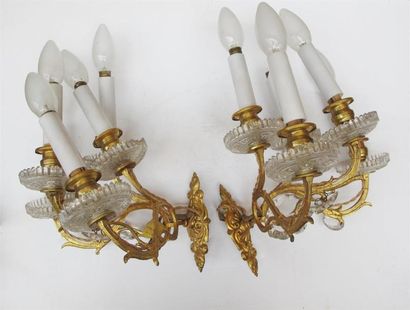 Paire d'appliques à trois bras de lumière...