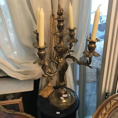Paire de candélabres en bronze à cinq bras...