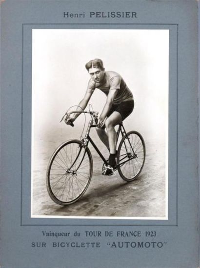 CYCLISME
Deux photographies en noir et blanc...
