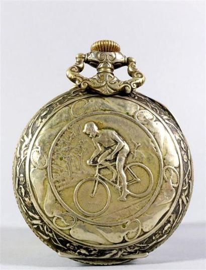 CYCLISME
Régulateur en métal, à décor d'un...