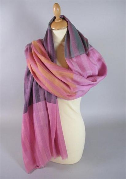 ETRO
Châle en cachemire et coton, à rayures...