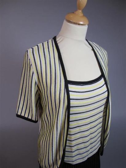 Pierre CARDIN Paris
Ensemble en maille comprenant...