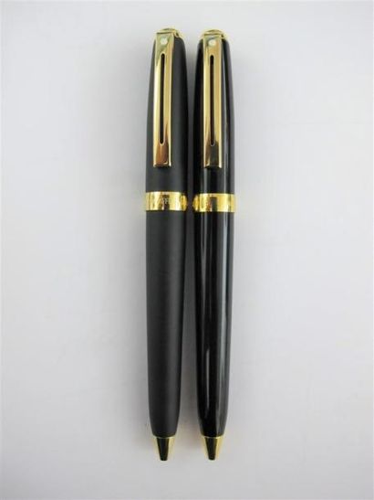 SHEAFFER
Deux stylos bille de la collection...