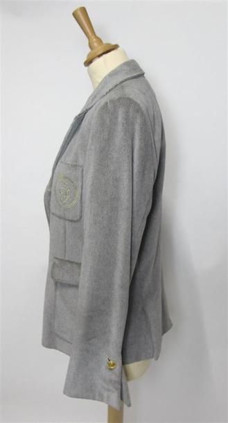 Inès de LA FRESSANGE
Veste en velours gris.
Taille...