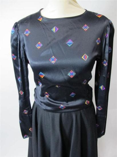 VALENTINO Boutique
Ensemble jupe longue noire...