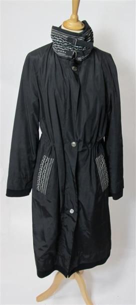 ATIKA
- Manteau imperméable noir, élastique...