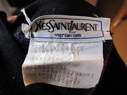 Yves SAINT-LAURENT Variation
Veste en laine...