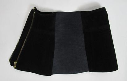 CHLOÉ
Ceinture corset en velours et élastique...