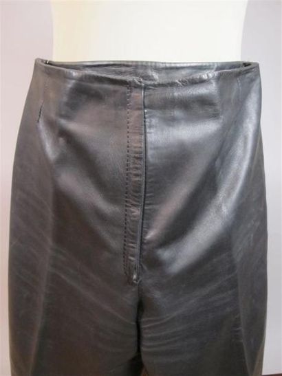 HERMÈS SPORT Paris
Pantalon large en cuir...