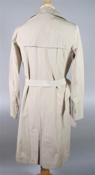 Gerard DAREL
Trench en coton beige.
Taille...