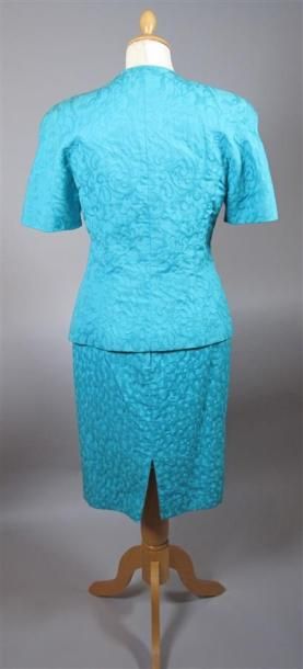 Guy LAROCHE Boutique Paris
Tailleur jupe...