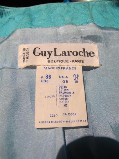 Guy LAROCHE Boutique Paris
Tailleur jupe...