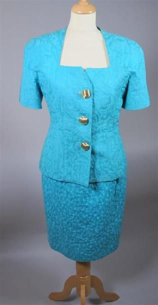 Guy LAROCHE Boutique Paris
Tailleur jupe...