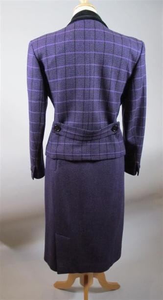 Guy LAROCHE
Tailleur jupe longue en laine...